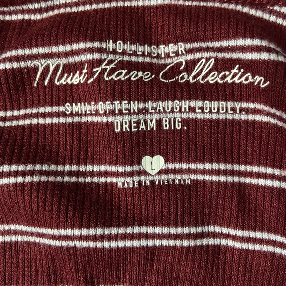 Hollister striped long sleeve v neck top with detailed neck line size large - Picture 2 of 2